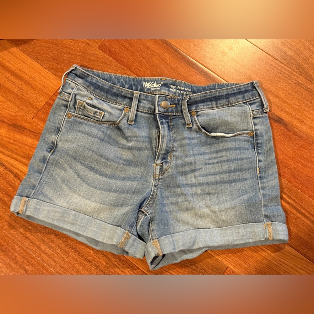Mossimo High Rise Light Blue Jean Shorts Size 28